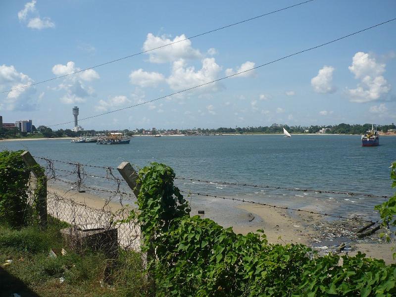 tansA011.jpg - Hafen von Dar es Salaam